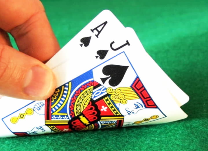 $335 Gratis pengar på Platinum Play Casino